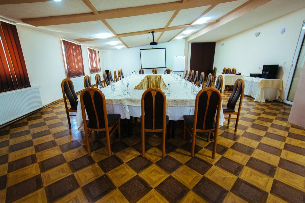 Hotel Kristal Palas Prilep Eksteriør bilde